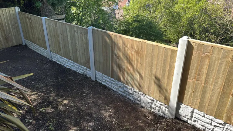Closeboard Side Garden Fencing by Sheffield Fencing (photo 4)