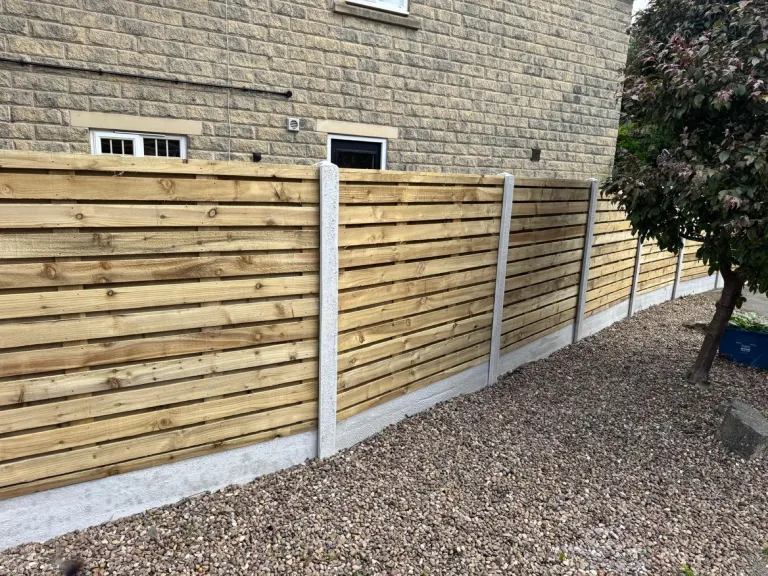 Horizontal Slatted Fence & Matching Gate by Sheffield Fencing